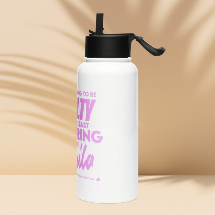 Stainless steel water bottle with a straw lid - Image 3